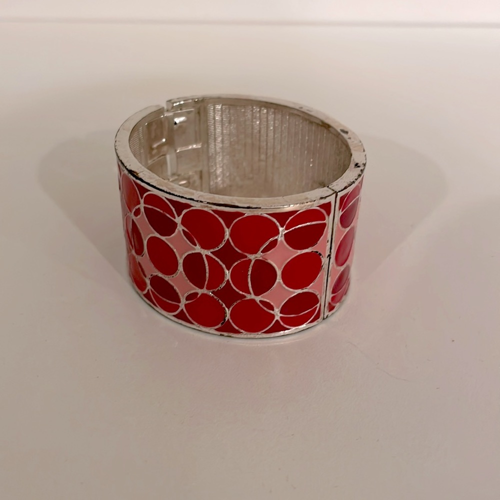 Magnetic bangle bracelet!